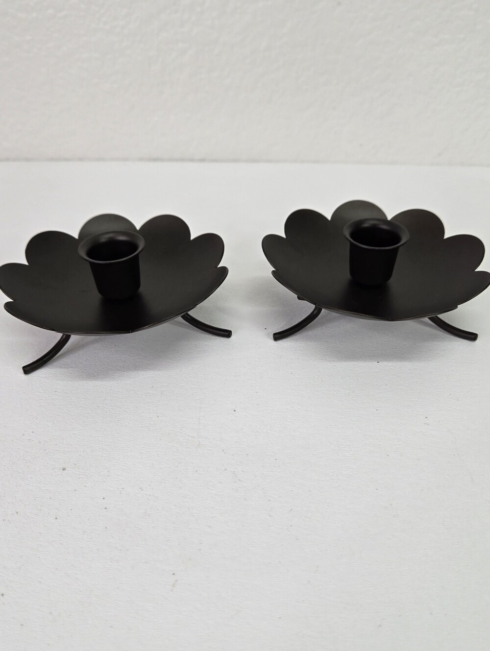 PartyLite Black Metal Scallop Flower Taper Candle Holders Creative Capers Set 2 - Picture 1 of 16